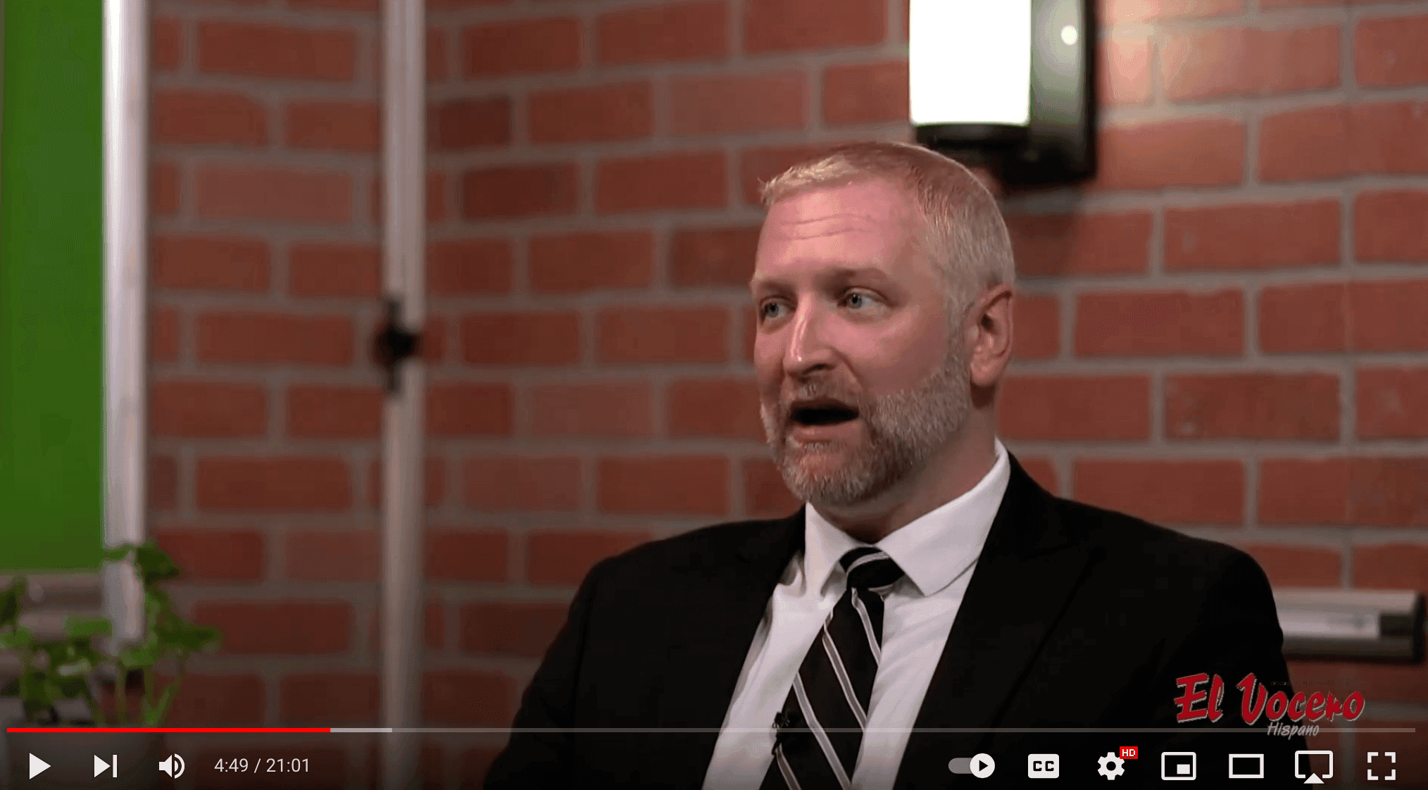 Entrevista con el abogado Brad Thomson